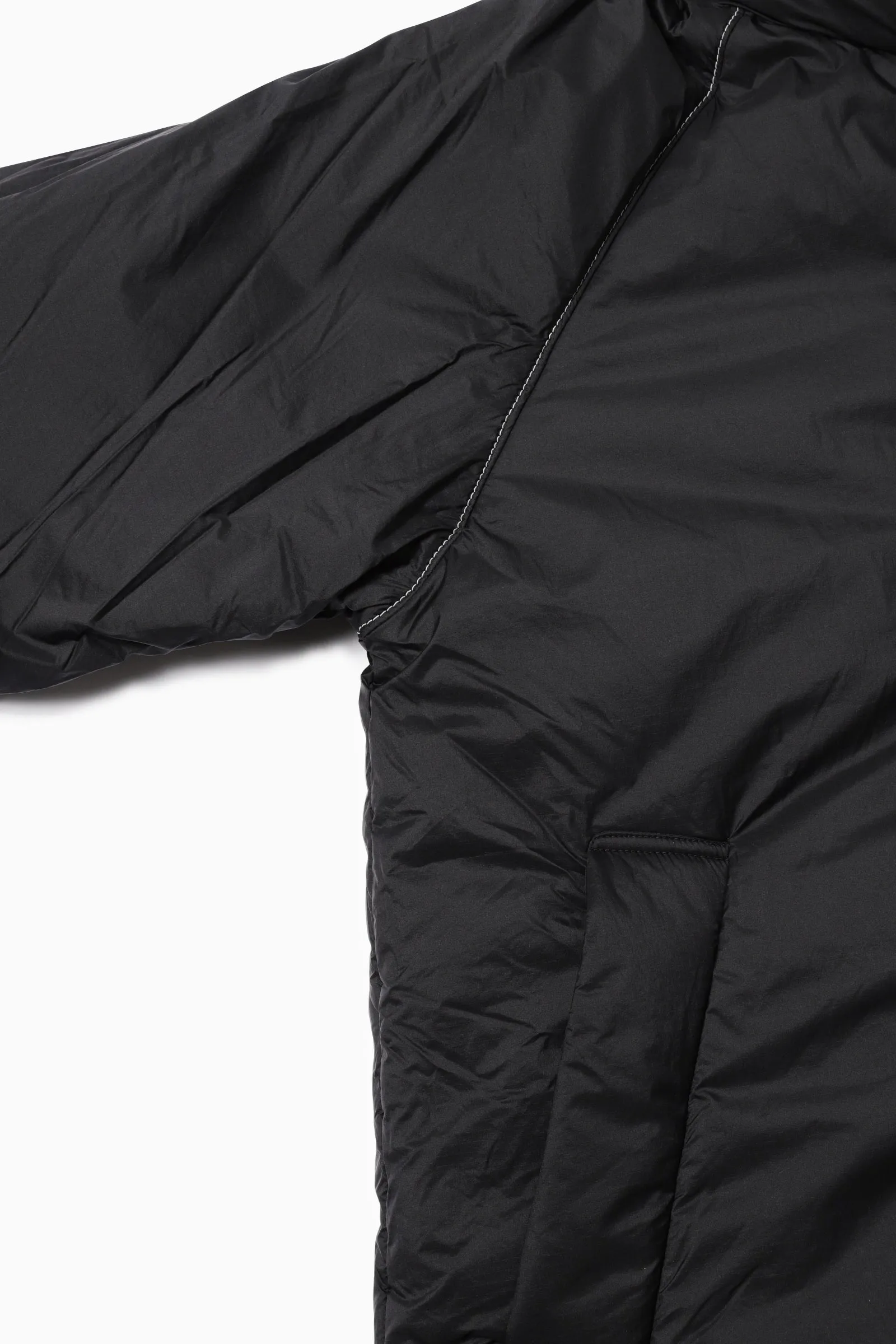 and wander - Ripstop Primaloft Insulation Coat - Black