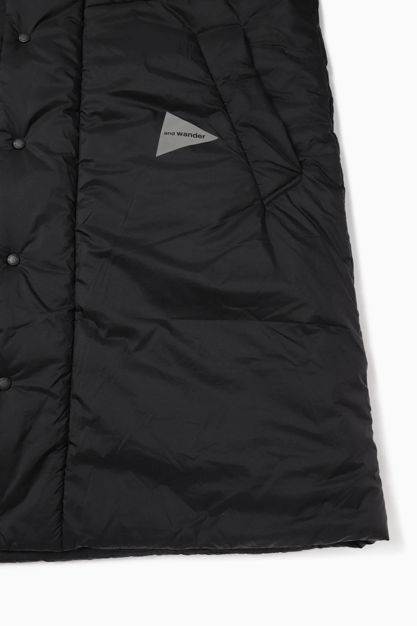 and wander - Ripstop Primaloft Insulation Coat - Black