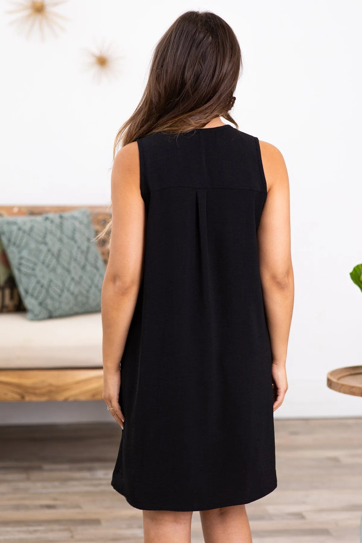 Black Sleeveless V-Neck Dress
