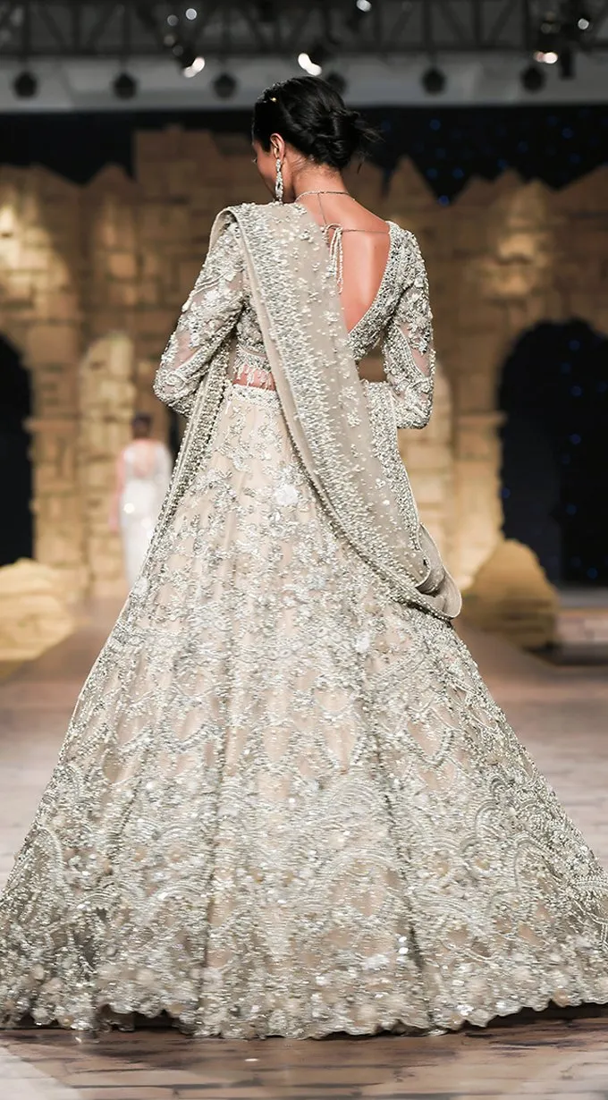 Designer Embroidered Lehenga Chunni for Bride #BN1079