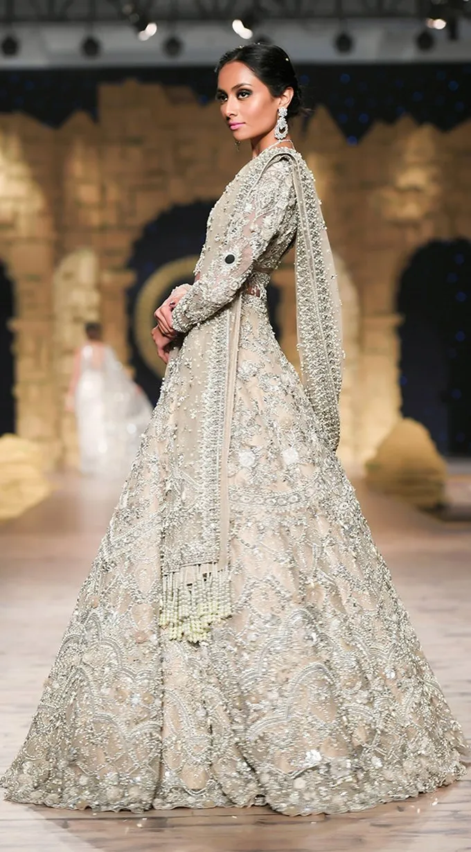 Designer Embroidered Lehenga Chunni for Bride #BN1079