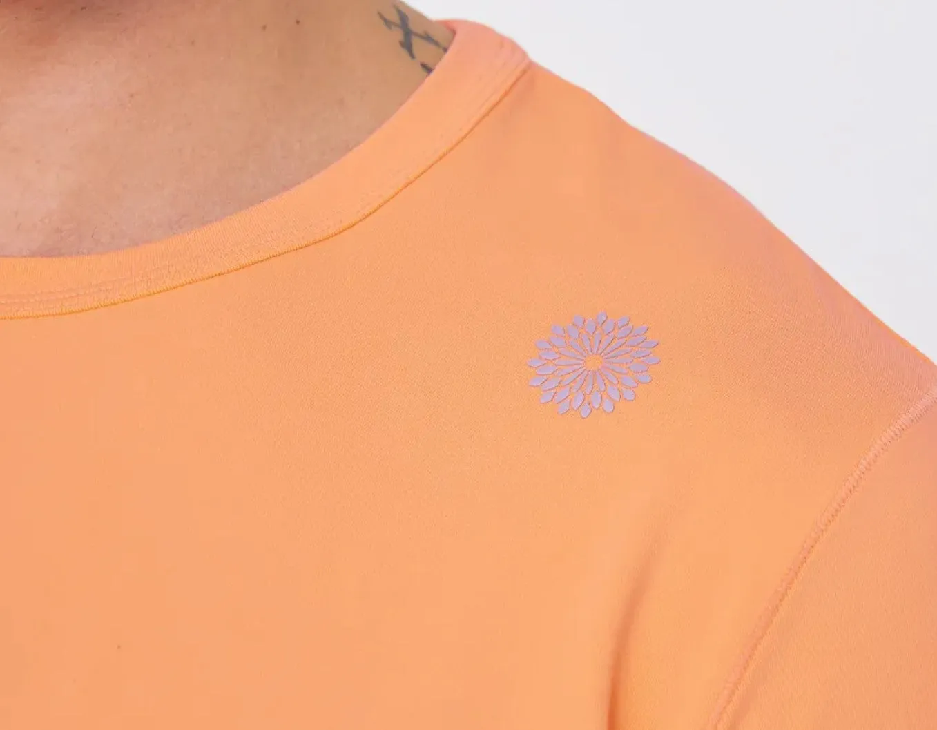 easyoga Bertii Men's Concise Tee - O14 Apricot