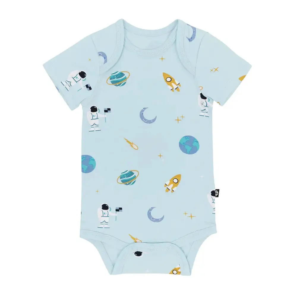 Kyte Baby Short Sleeve Bodysuit in Ice Space