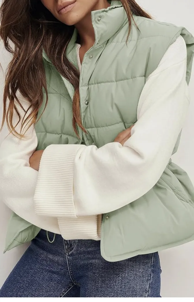 Padded Gilet Women's Vest - Sleeveless Insulated Jacket for Women - Lightweight Outdoor Layering - Ideal for Casual Wear