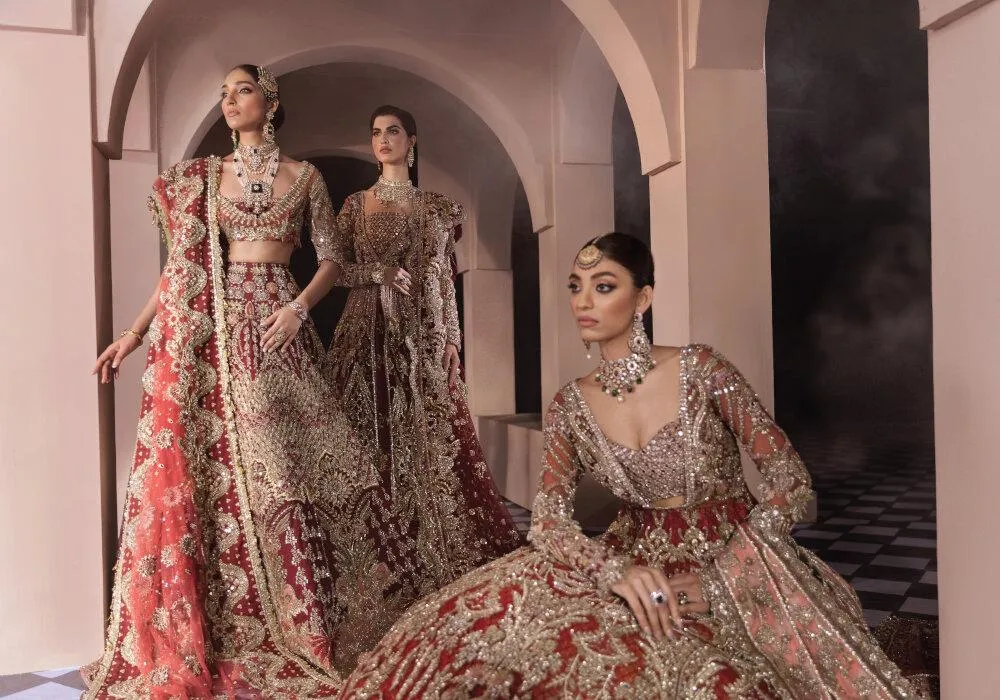 Pakistani Red Heavy Bridal Lehenga Crop Top Choli #BN905