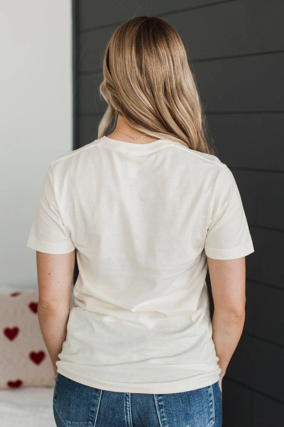 "Hugs & Kisses" Graphic Tee- Cream