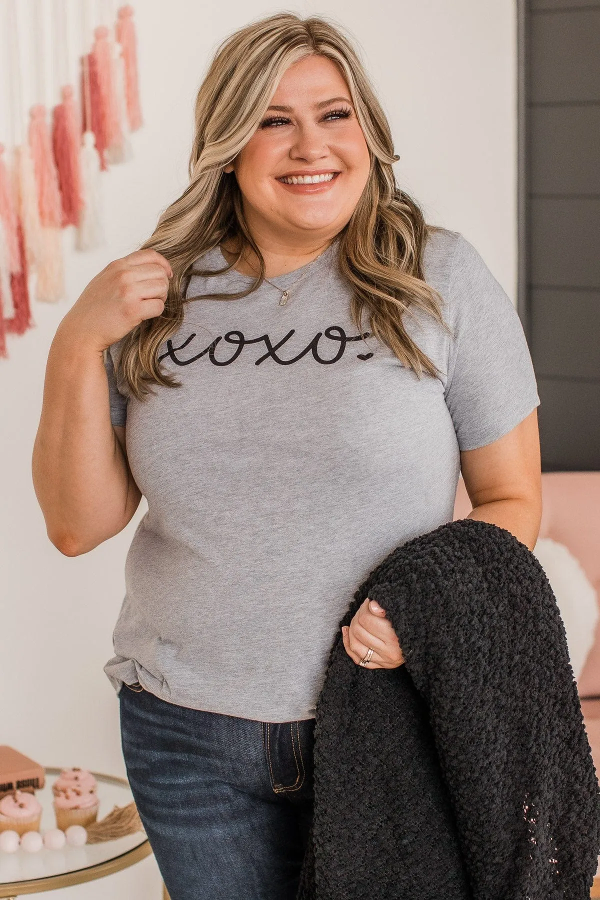 "XOXO" Graphic Tee- Heather Grey