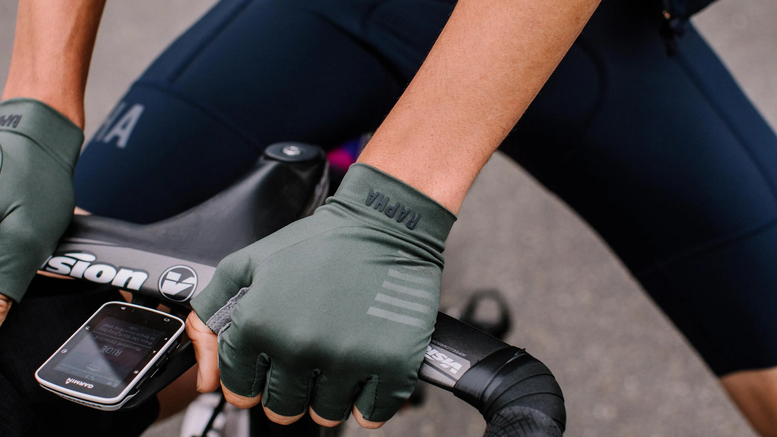 Rapha - Pro Team Mitts - Legacy Colors