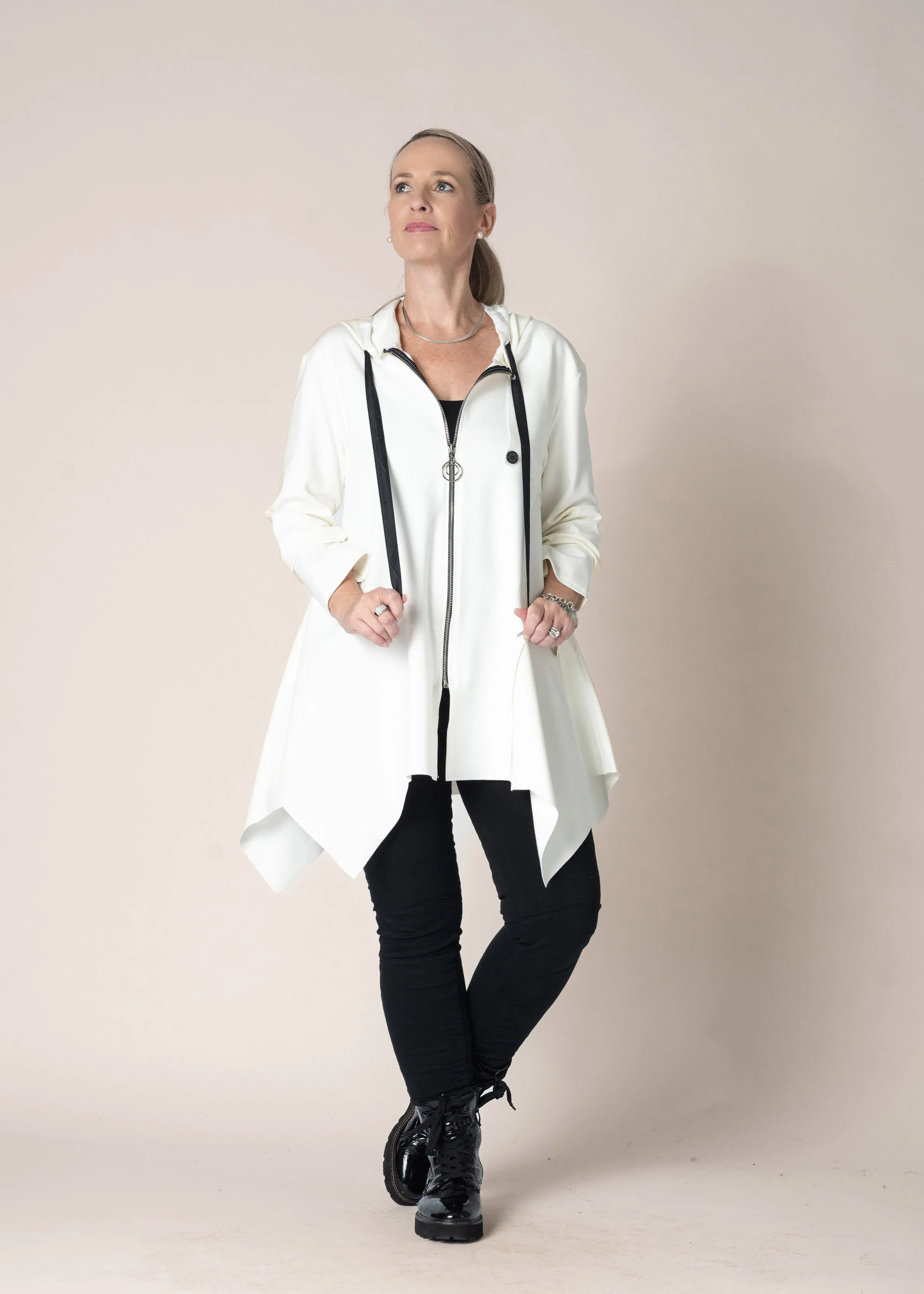 Tia Jacket in Cream