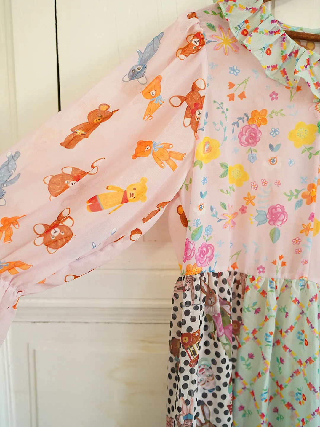 Unlogical Poem Illustrated Print Patchwork Chiffon Dress