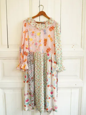 Unlogical Poem Illustrated Print Patchwork Chiffon Dress