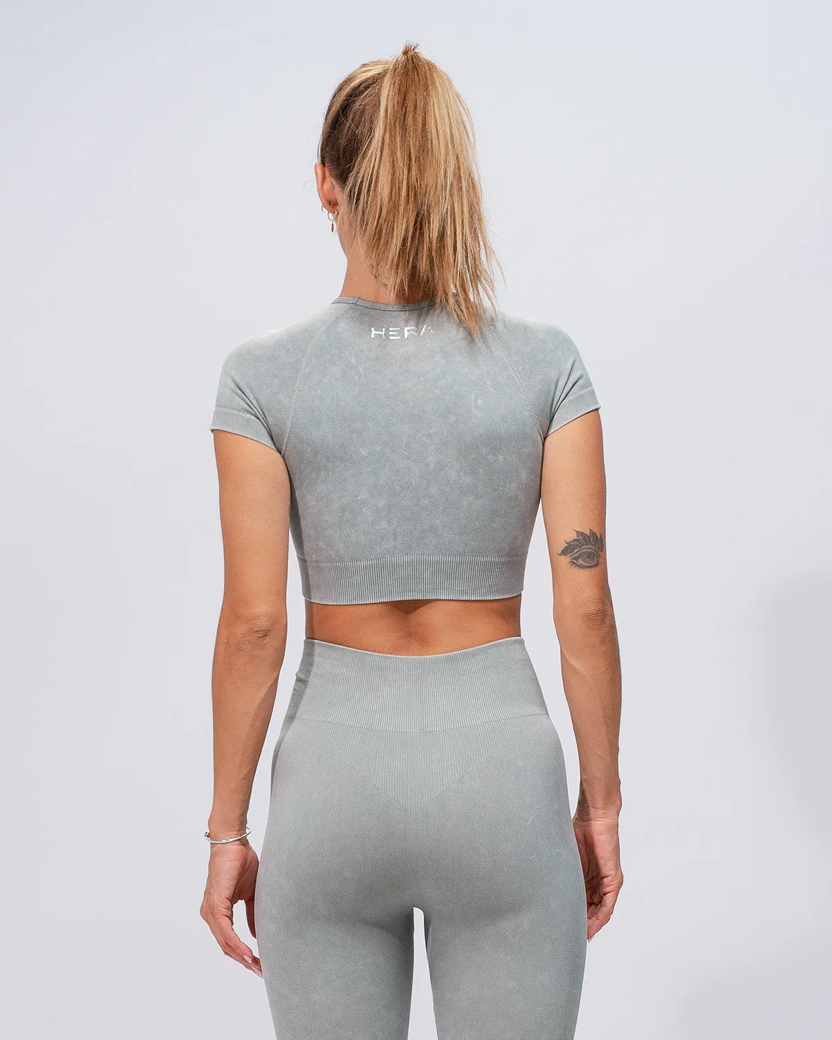 Women's Seamless Short Sleeve Crop Top Shirt